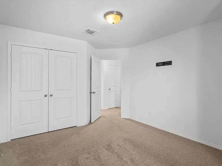 1208 Ravenside Cv — Photo 32