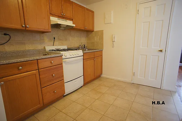 Rented by Kaled Management Corp | media 25