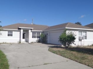 212 Fountain Lake Blvd, Daytona Beach, FL 32117