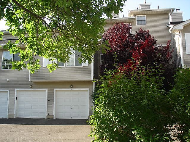 2nd image of 8 Crestmont Rd
