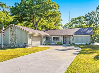 5850 Rick Dr, Zephyrhills, FL 33541