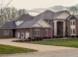 5115 Valleyview Dr, Alton, IL 62002