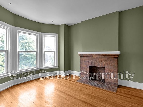 2nd image of 718 Ashland Ave #6