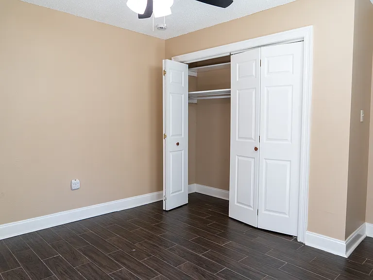 4425 Sonfield St — Photo 13