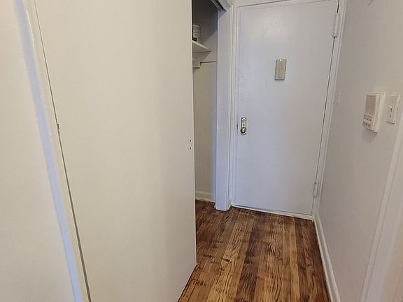 4th image of 34-20 75th St #D3