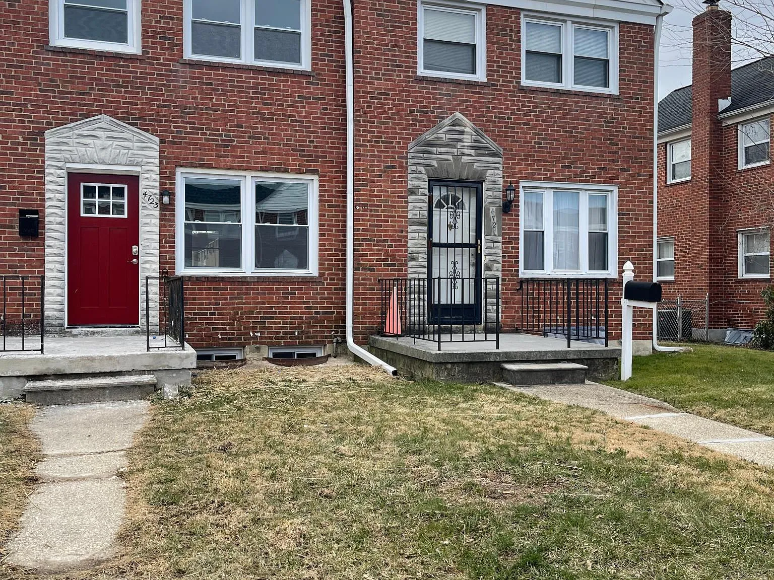 4723 Homesdale Ave — Photo 2