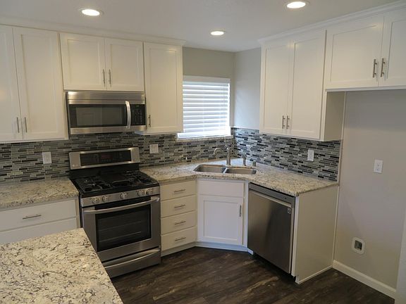 4th image of 7401 Auburn Oaks Ct APT T
