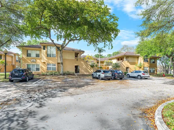 4759 Via Palm Lks APT 312, West Palm Beach, FL 33417
