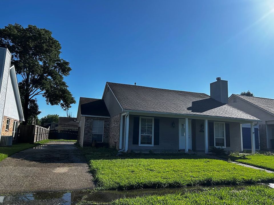 1st image of 13363 Parwood Ave #3