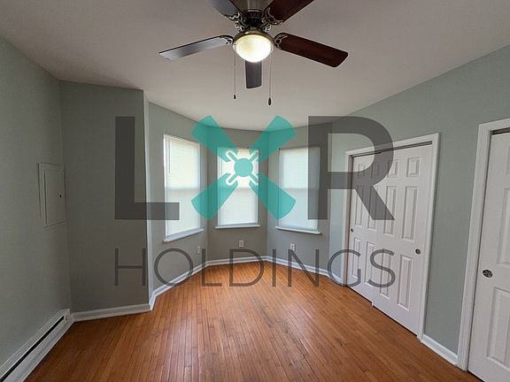 2nd image of 1822 W Erie Ave #2F