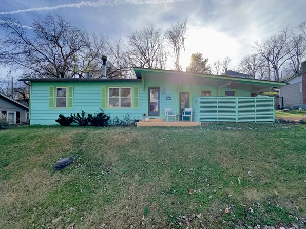40 Owen St, Eureka Springs, AR 72632