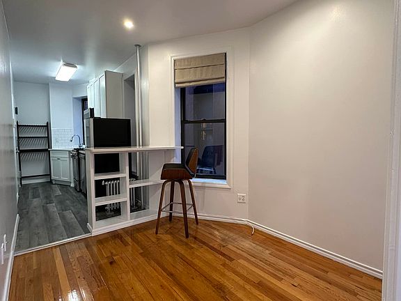3rd image of 717 9th Ave APT 4D