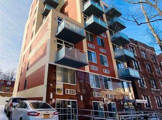 8276 116th St, Richmond Hill, NY 11418