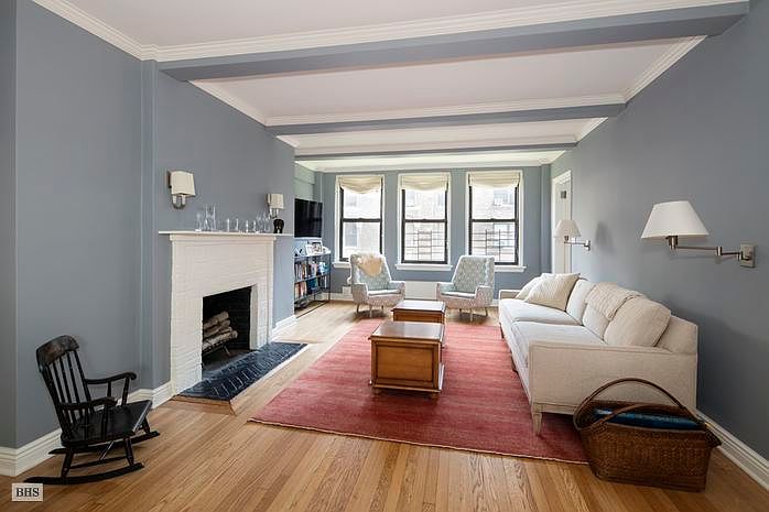 1st image of 210 E 73rd St #9A