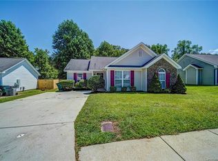 2424 Barkers Ridge Dr, Bessemer City, NC 28016