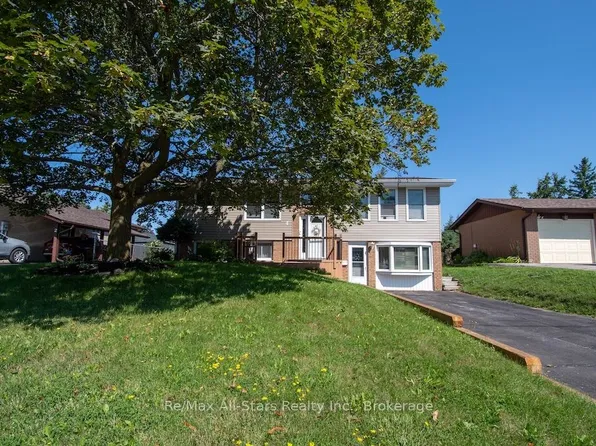 4 Daniel Ct, Kawartha Lakes, ON K9V 5M3