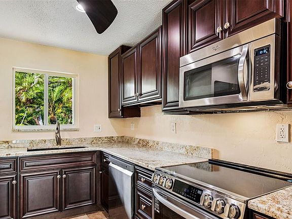 5th image of 4601 CHANCELLOR STREET NE #146
