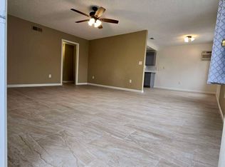 2053 S Nautical St APT 4, Anaheim, CA 92802