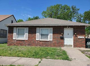 510 SW 14th St, Topeka, KS 66612