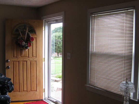 2nd image of 315 Parkland Dr