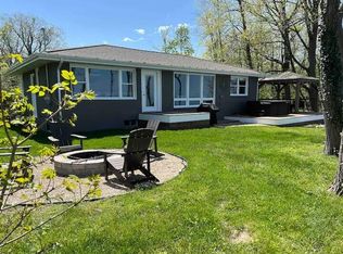 3082 Lakeshore Ave, Benton Harbor, MI 49022