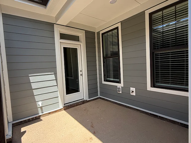 10211 Rainier Trail Dr NW — Photo 46