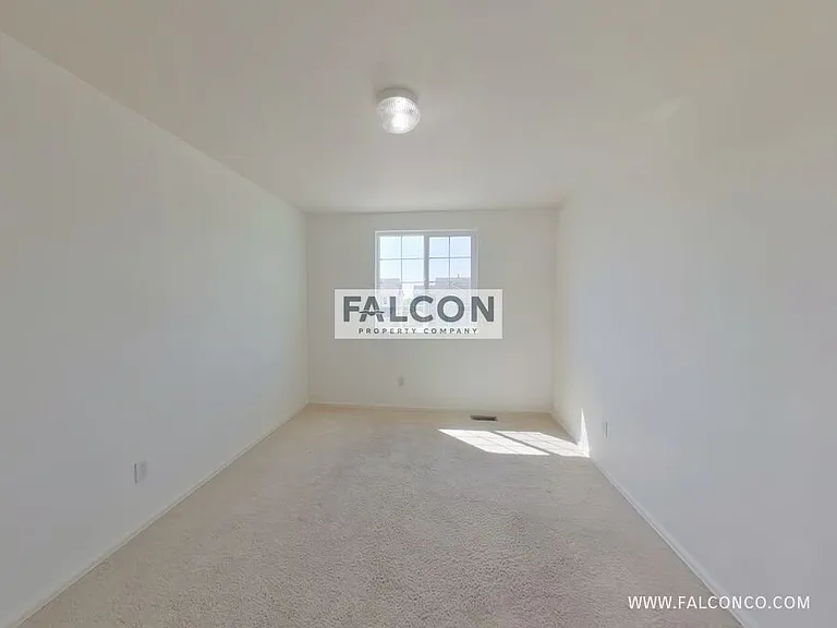 6536 Graymont Dr — Photo 17