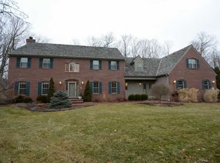 N31W5060 Landmark Dr, Cedarburg, WI 53012