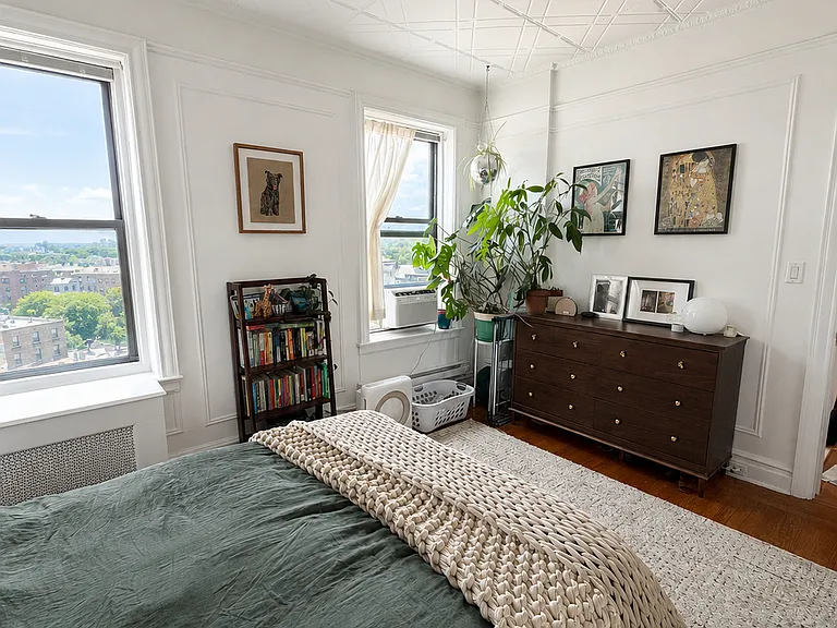 575 3rd St #5A — Photo 2