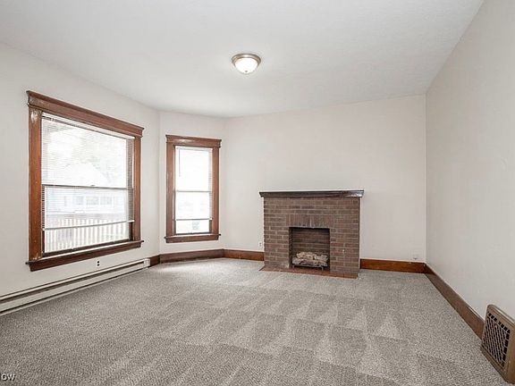 3rd image of 518 Washington Ave #1