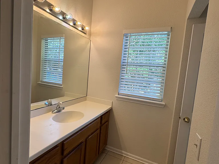 12423 Forest Lake Cir N #3 — Photo 31