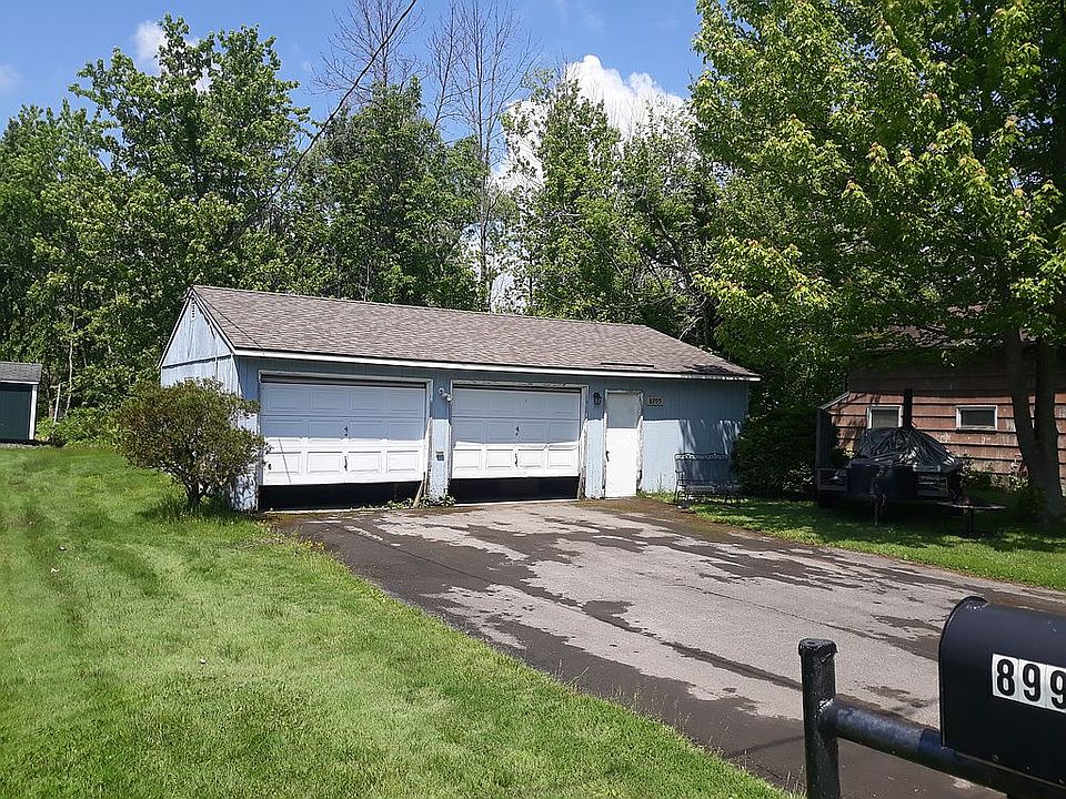 2nd image of 8995 Beach Rd