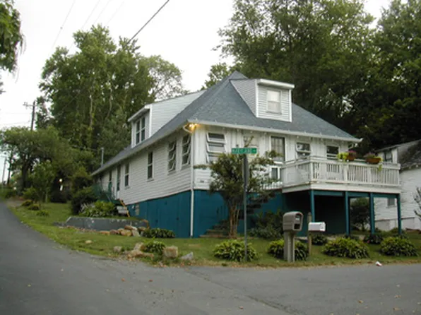 50 Maryland Ave, Earleville, MD 21919
