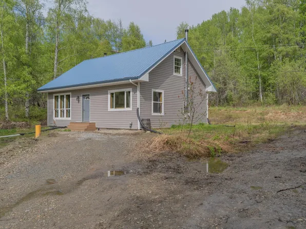 136 Frog Pond Cir, Fairbanks, AK 99712