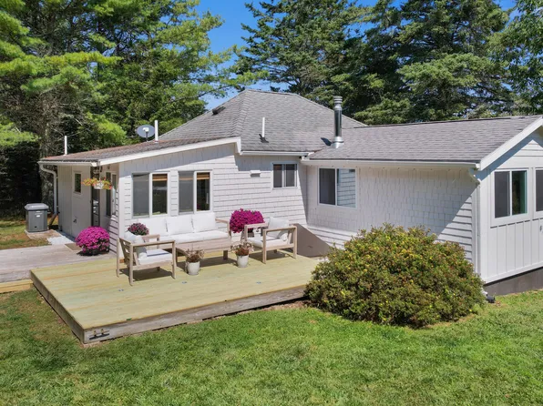 211 Newman Street, Winter Harbor, ME 04693
