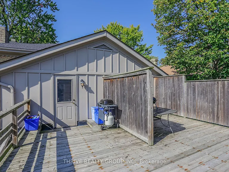 526 Waterloo St #A — Photo 17