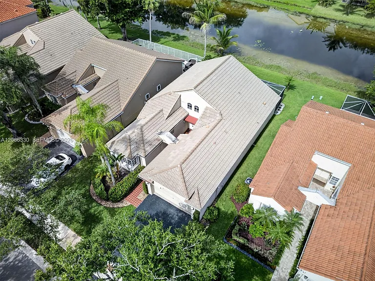 1520 Seabay Rd — Photo 108