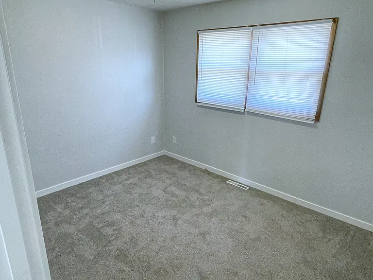 1802 Coachman Dr — Photo 7
