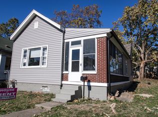 511 E 9th St, Jeffersonville, IN 47130