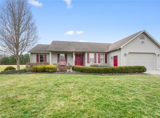 8530 N Palmyra Rd, Canfield, OH 44406