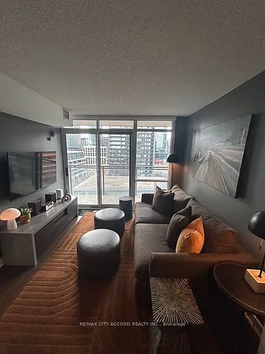 15 Fort York Blvd #1505 Photo 1