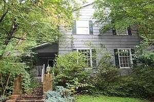 1st image of 504 Lakewood Dr