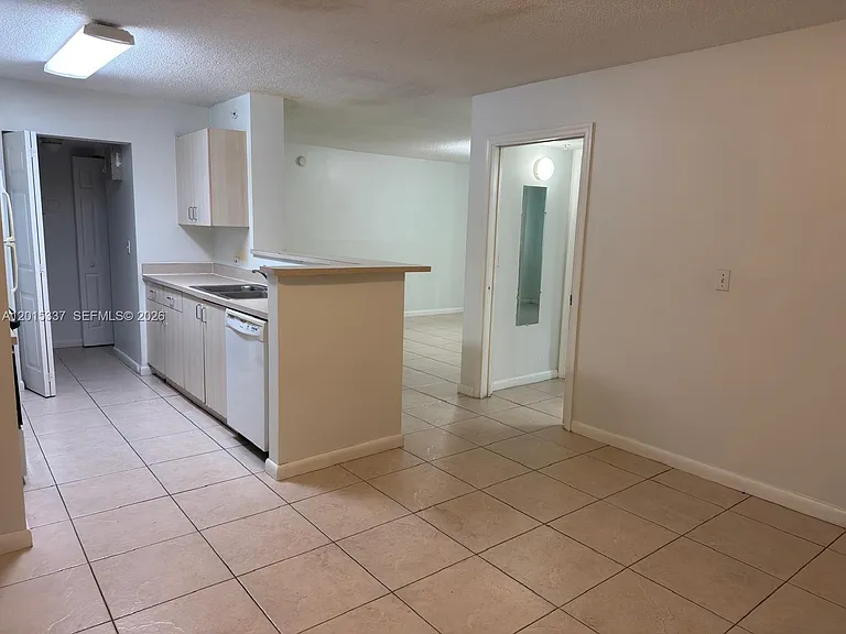 11133 SW 8th St #102 — Photo 6