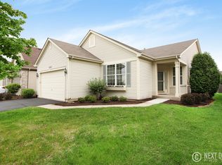 16547 Serene Lake Way, Crest Hill, IL 60403