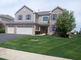 1918 Barrington Ave, Bolingbrook, IL 60490