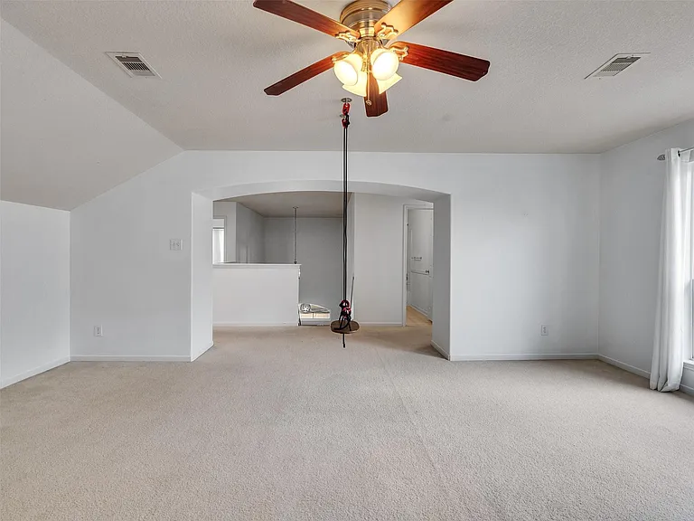 9915 Valance Way — Photo 21