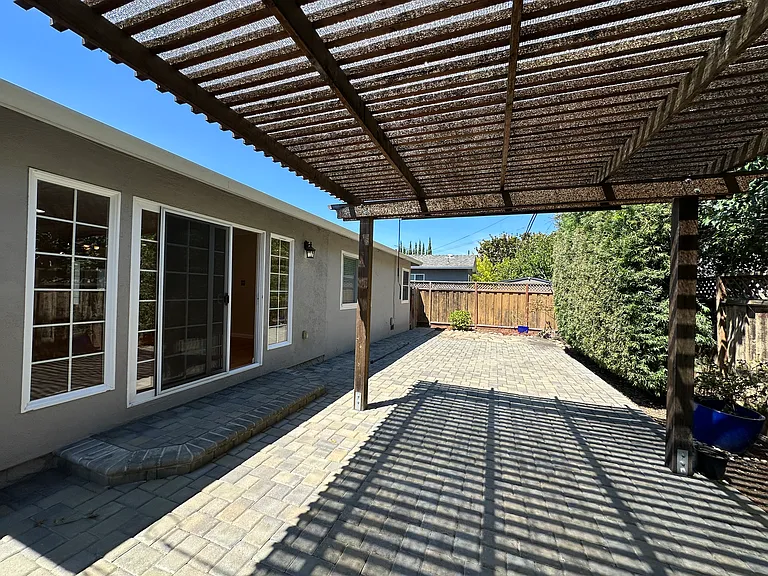 1045 W McKinley Ave — Photo 25