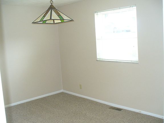 4th image of 10368 Forest Brook Ln APT D