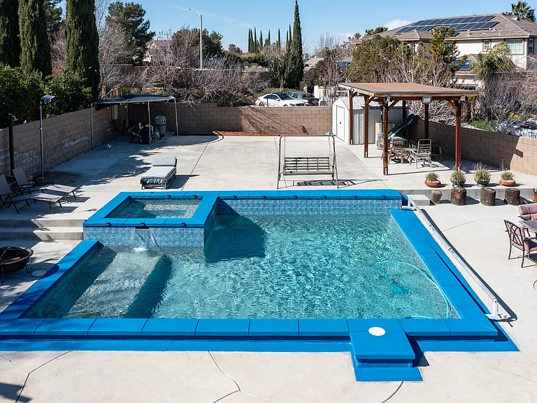40947 Ridgegate Ln — Photo 2