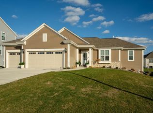 634 Lambert Dr, Slinger, WI 53086